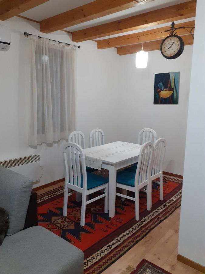 Home Away From Home Ilidža Esterno foto